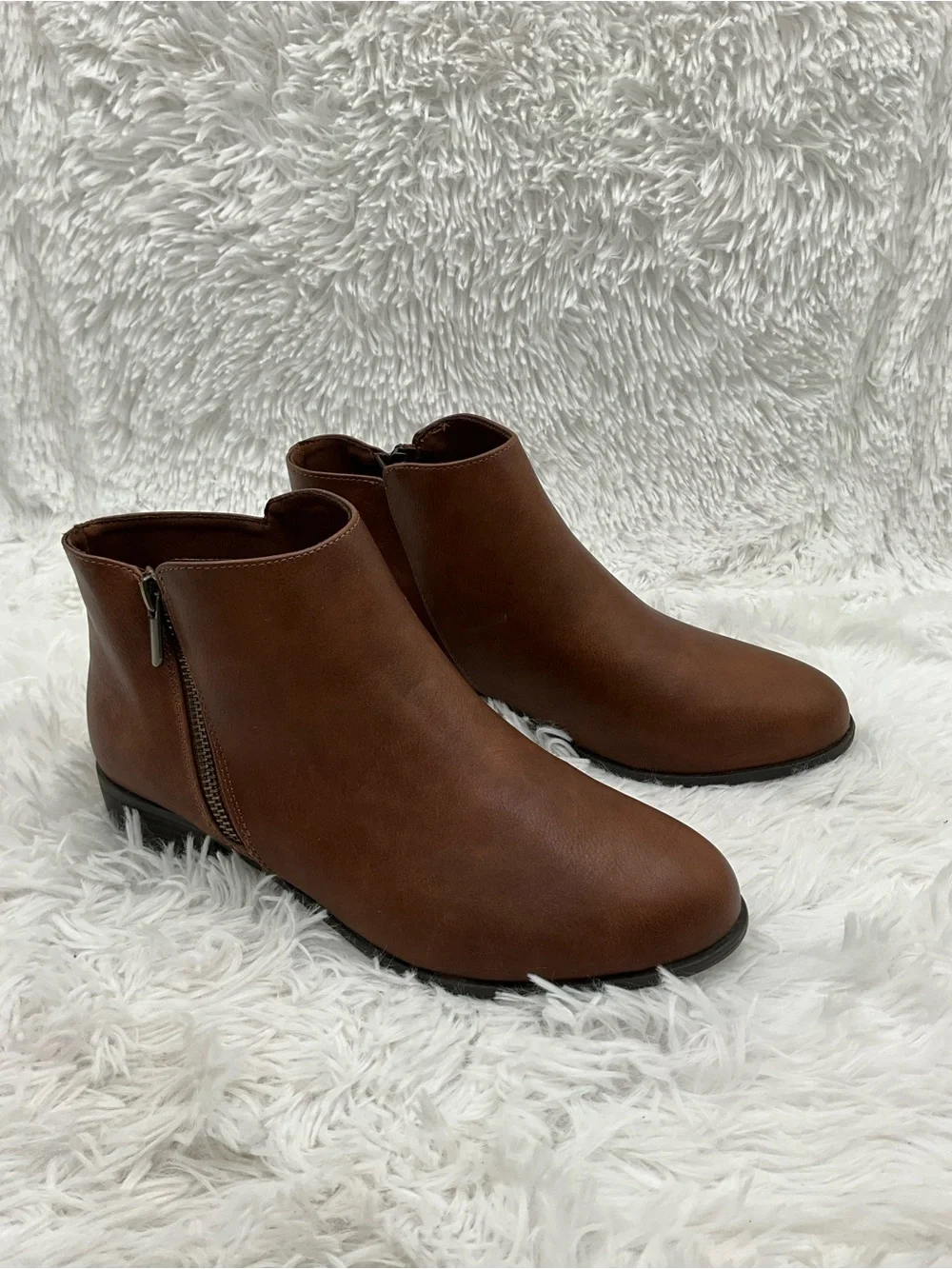 Sonoma Booties Size 6 Cognac Brown Side-Zip Ankle Booties Low Heel Memory Foam